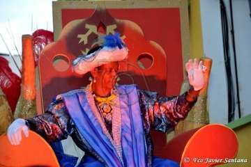 La Cabalgata Real recorre la zona comercial de Los Llanos de Telde (Foto Antonio Alí y Francisco Javier Santana)